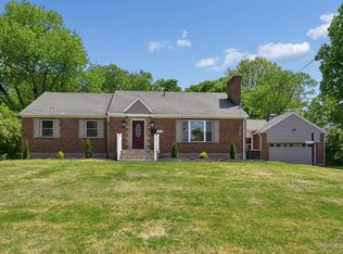 7474 Edgemont Rd, Cincinnati, OH 45237