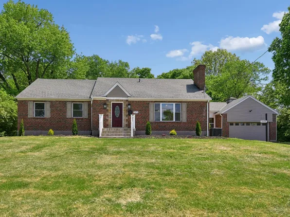 7474 Edgemont Rd, Cincinnati, OH 45237