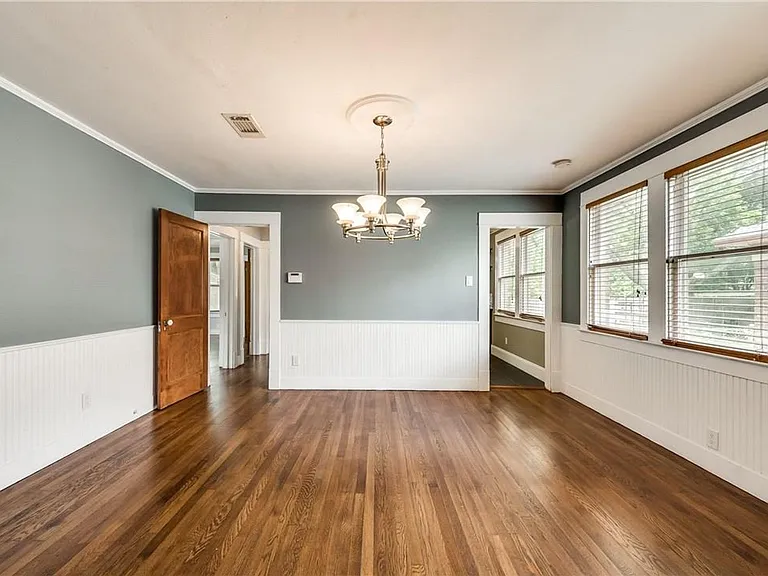 1423 Hollywood Ave — Photo 13