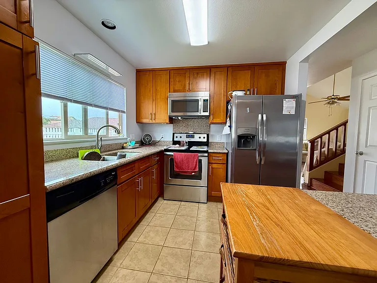 94-1098 Awalua St — Photo 10