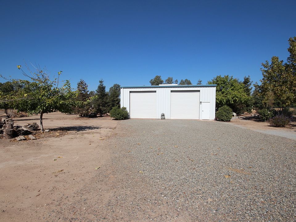 2nd image of 16138 Anaconda Rd
