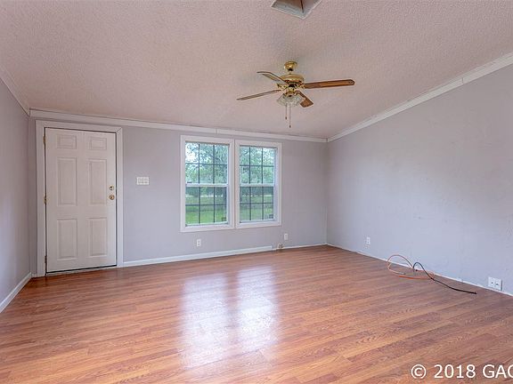 4th image of 13570 NE 38th Pl