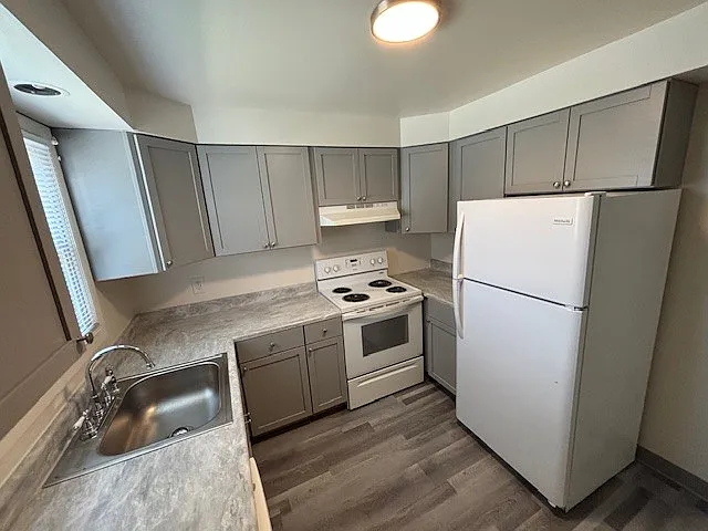 2 bed, $1,295 — Photo 2