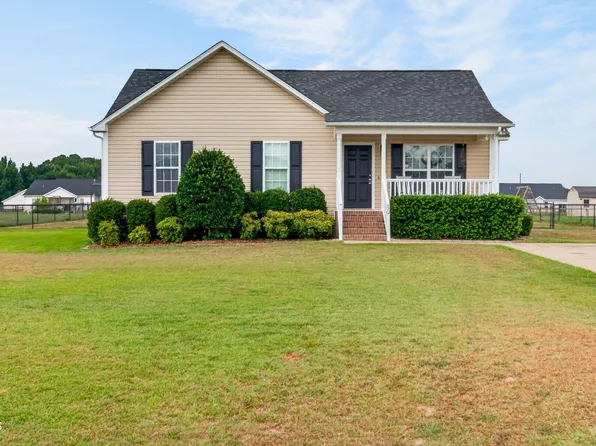 50 Letcher Ln, Lillington, NC 27546