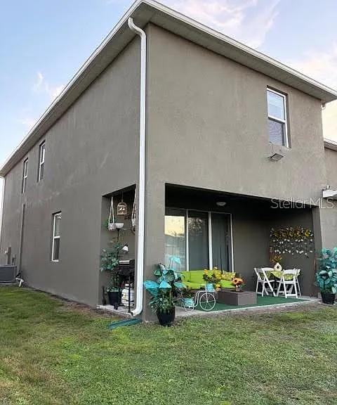 1256 Draintree St — Photo 3