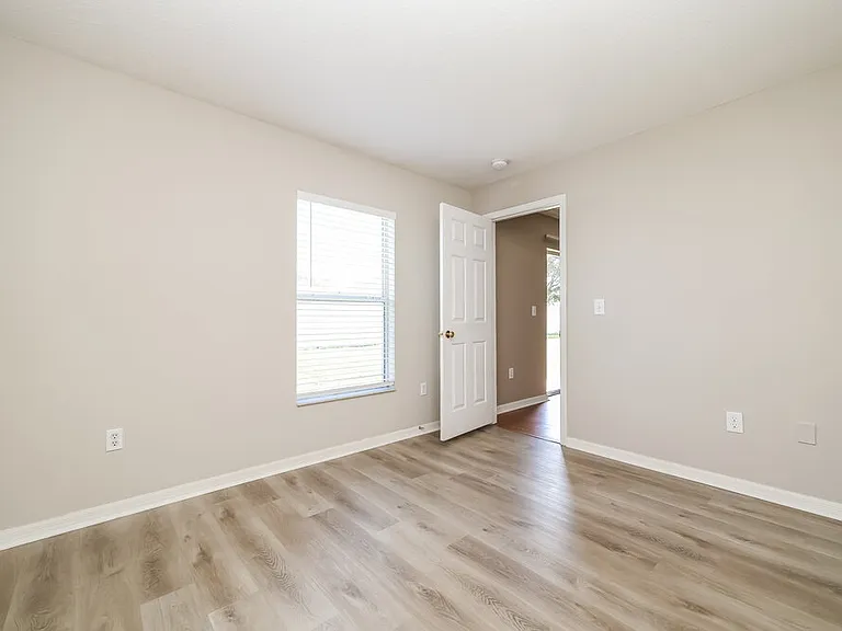 12008 Butler Woods Cir — Photo 14