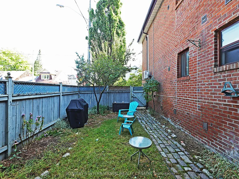 212 Glebemount Ave #LOWER — Photo 26