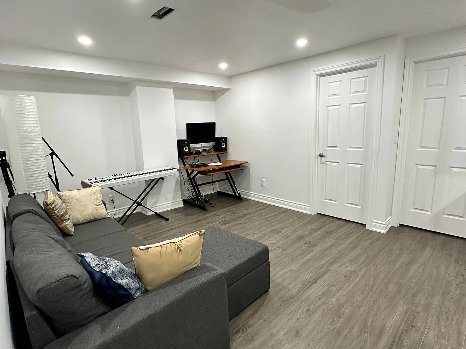 2 bed, $1,700 — Photo 1