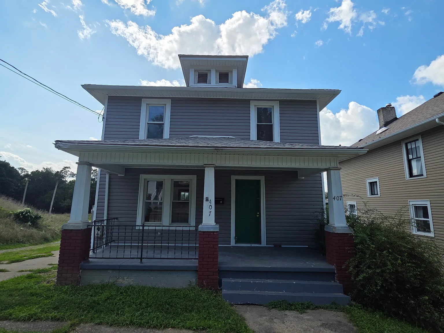 3 bed, 1300 sqft, $1,095 — Photo 1