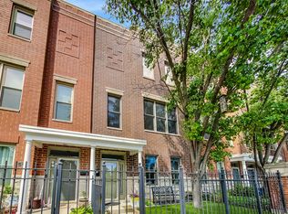 4022 N Clark St, Chicago, IL 60613