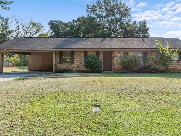 3835 23rd Ct E, Tuscaloosa, AL 35405