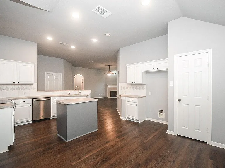 2707 Millers Falls Ct — Photo 12