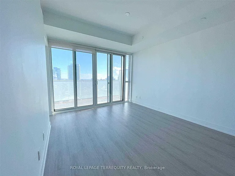 7 Grenville St #3409 — Photo 11