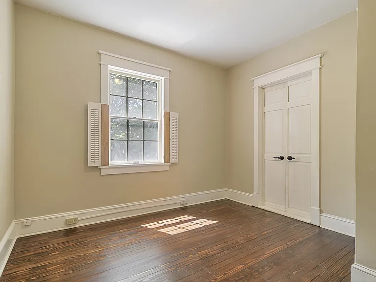 19 Elm Ter — Photo 9