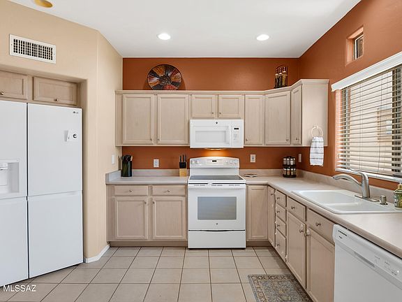 5th image of 655 W Vistoso Highlands Dr APT 162
