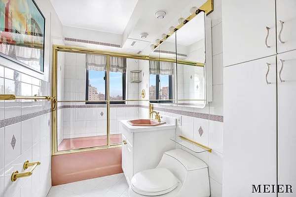 Rented by MEIER | media 5