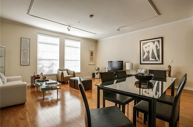 1st image of 2305 Worthington St #109
