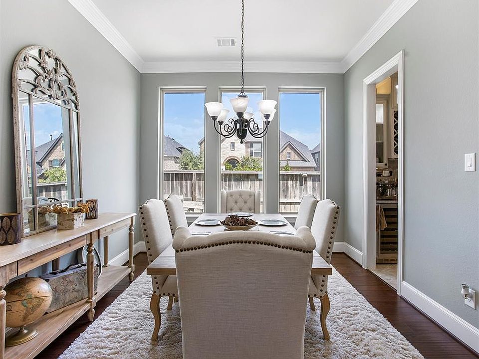 1st image of 2803 Crescent Valley Ct