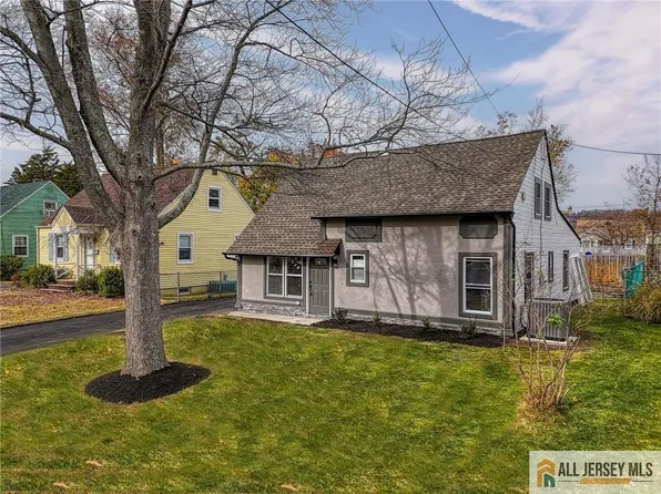537 Lorraine Ave, Middlesex, NJ 08846
