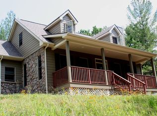 12108 Rabbits Foot Rd, Hinton, VA 22831