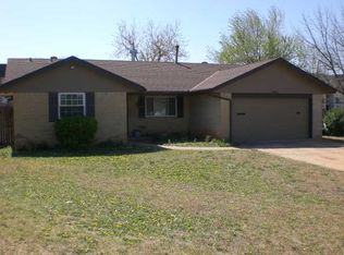 200 Woodside Dr, Norman, OK 73071