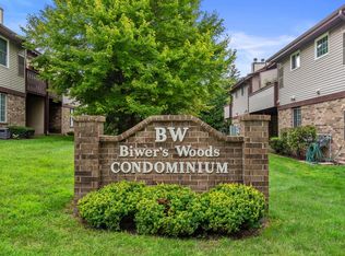 2051 S 102nd St UNIT E, Milwaukee, WI 53227