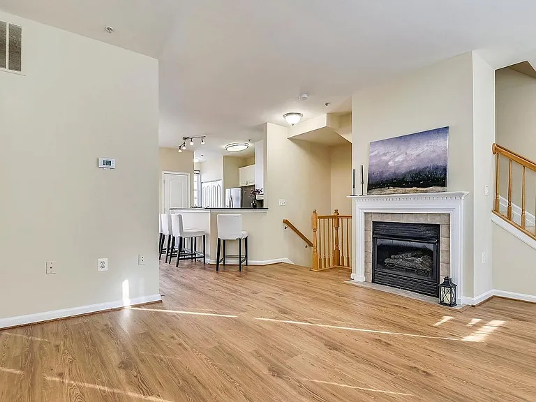 543 Ensemble Ct — Photo 12