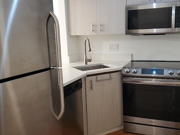5th image of 5300 Harbour Pointe Blvd Unit 301D