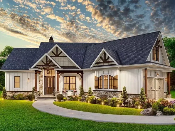 15 Waterfront Dr, Raphine, VA 24472