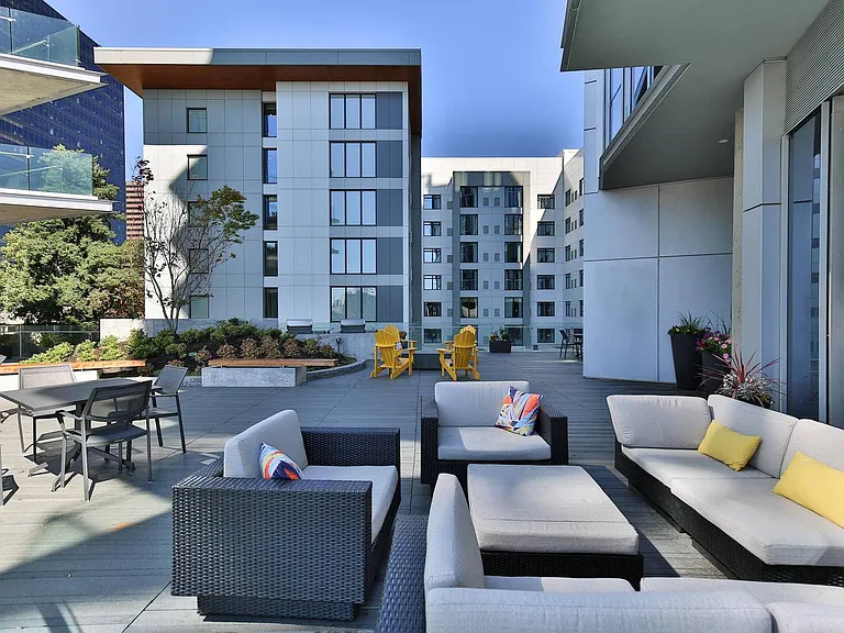 Soma Towers — Photo 15