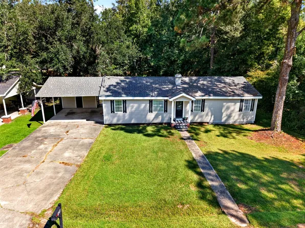 1218 Manning St, Picayune, MS 39466