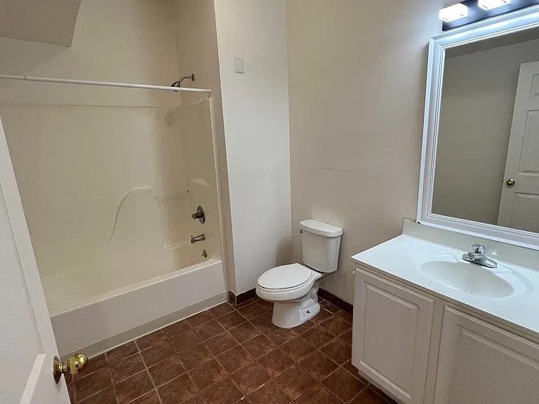 509 Wyckoff Rd #6 — Photo 9