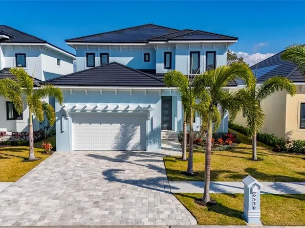 6530 Simone Shores Cir, Apollo Beach, FL 33572