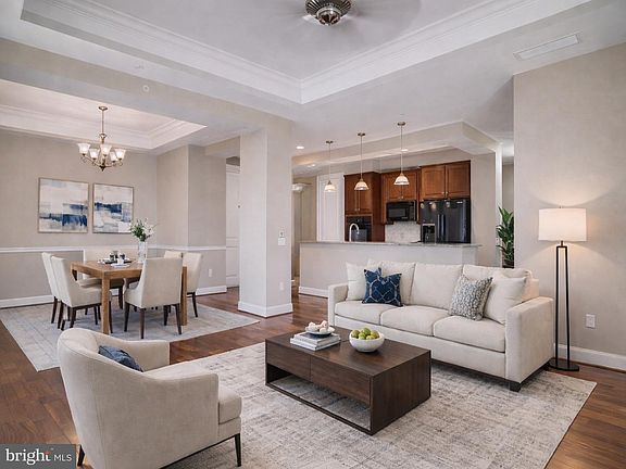 3rd image of 1915 Towne Centre Blvd Unit 915
