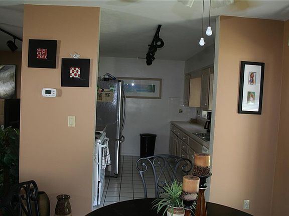 4th image of 11950 81st Ave