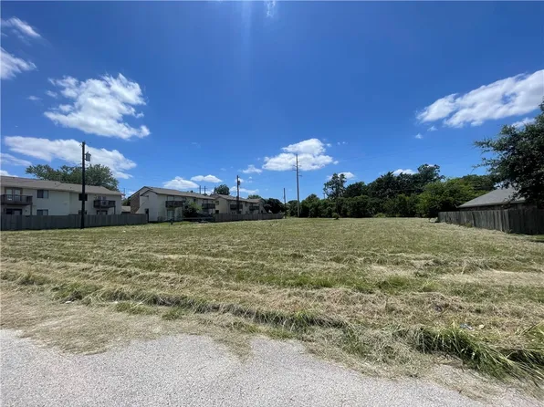 3605 Mohawk St, Bryan, TX 77802