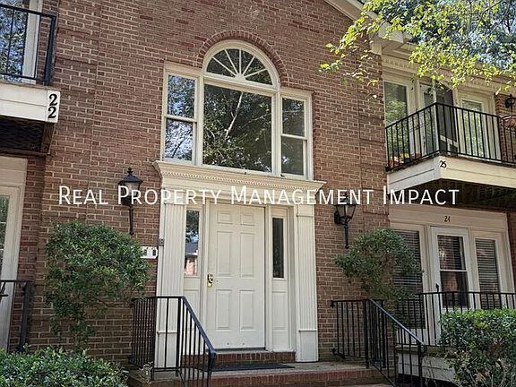 4th image of 1515 E Franklin St APT 22