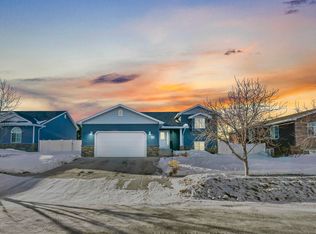 2509 12th Ave W, Williston, ND 58801