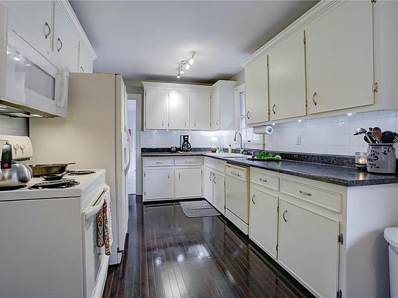 2nd image of 7692 Herrick Park Dr
