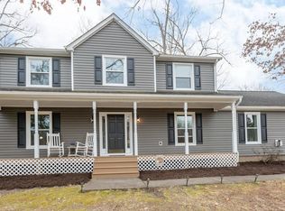 11 Pickering Rd, Fredericksburg, VA 22405