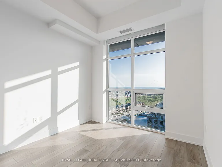 470 Dundas St E #1211 — Photo 28