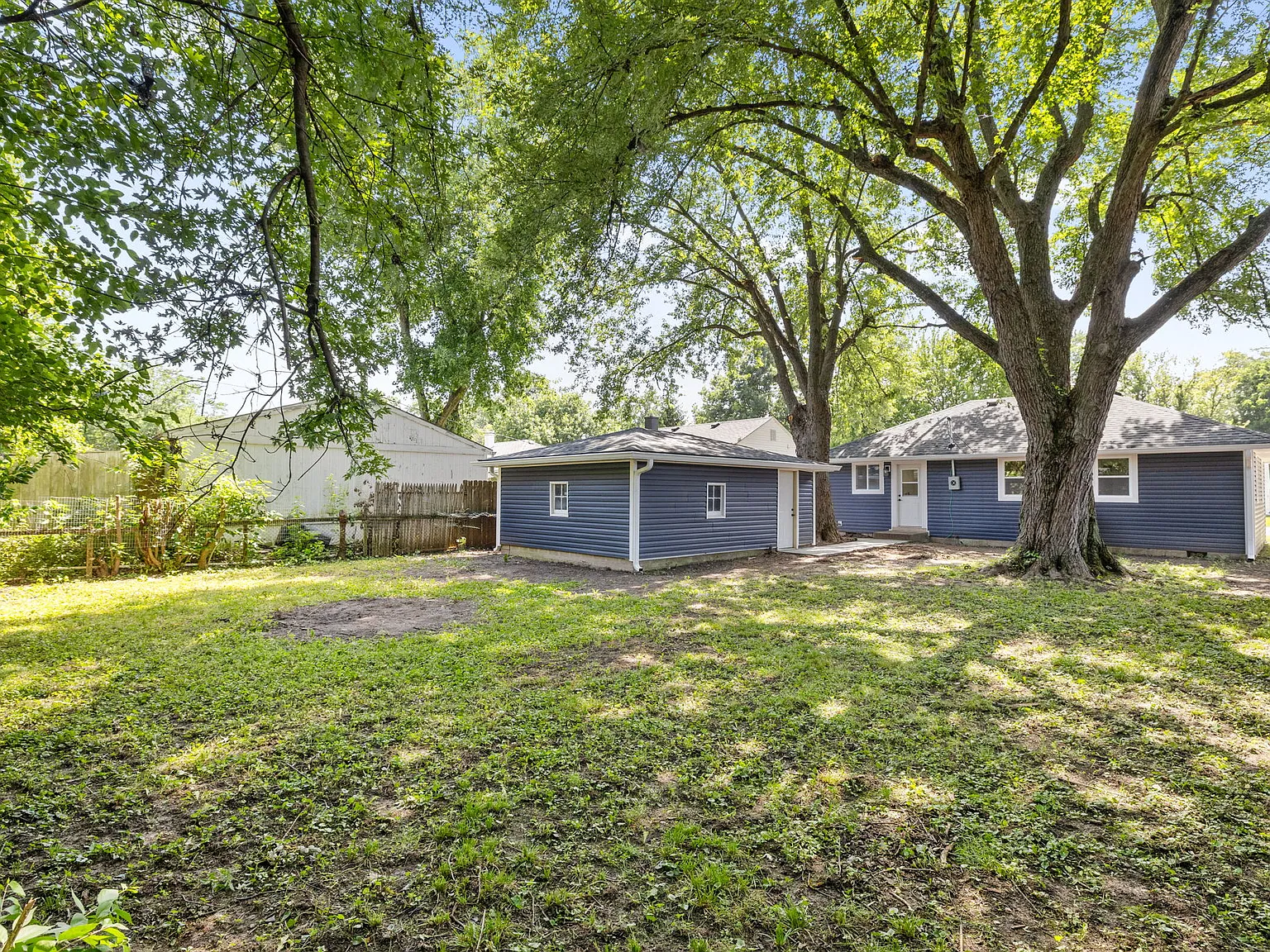 3 bed, 1000 sqft, $1,600 — Photo 4