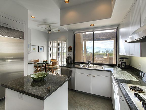 3rd image of 2047 N SMOKETREE Drive