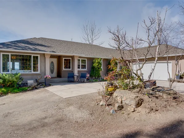 5775 Deadpine Dr, Central Okanagan East, BC V1P 1A3