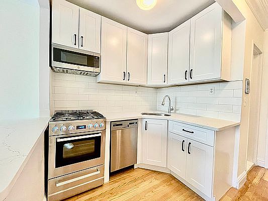 4th image of 412 E 64th St APT 5A