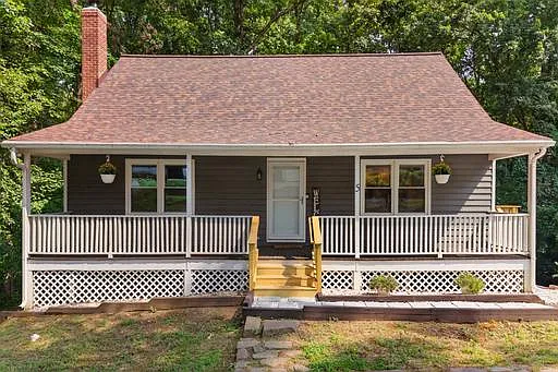 5 Huntington Dr