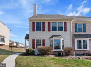523 Maple Glen Cir, Sanatoga, PA 19464