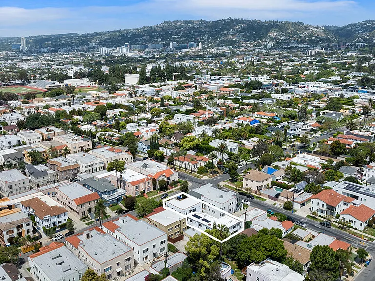 458 N Sierra Bonita Ave #460 — Photo 45