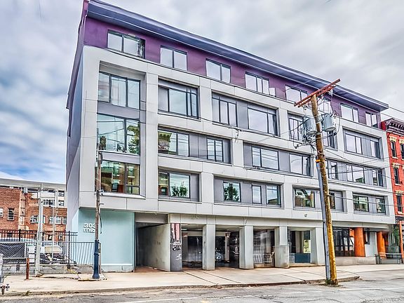 2nd image of 303 Madison St #406