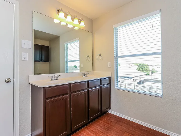 7128 Little Mohican Dr — Photo 10